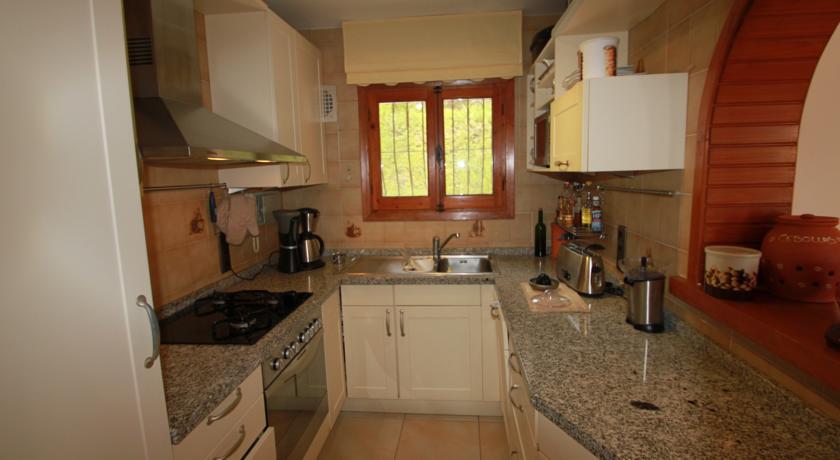Chrisuli - Well Furnished Villa With Panoramic Views In Морайра Стая снимка