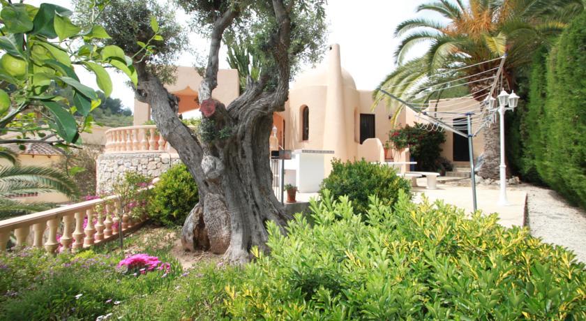 Chrisuli - Well Furnished Villa With Panoramic Views In Морайра Стая снимка