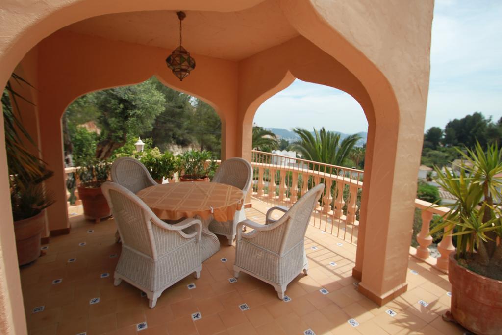 Chrisuli - Well Furnished Villa With Panoramic Views In Морайра Стая снимка