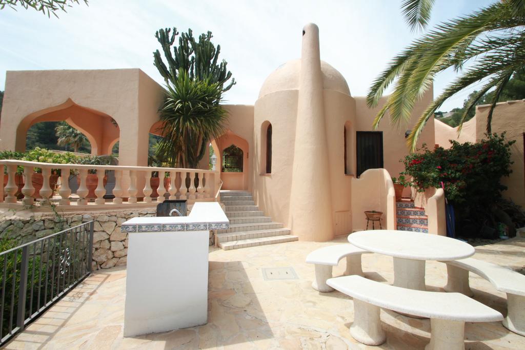 Chrisuli - Well Furnished Villa With Panoramic Views In Морайра Стая снимка